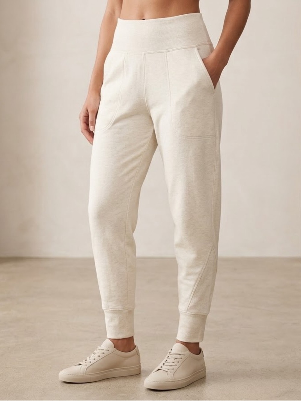 ATHLETA Cream Super Soft & Cozy High Waisted Joggers Medium Petite MP